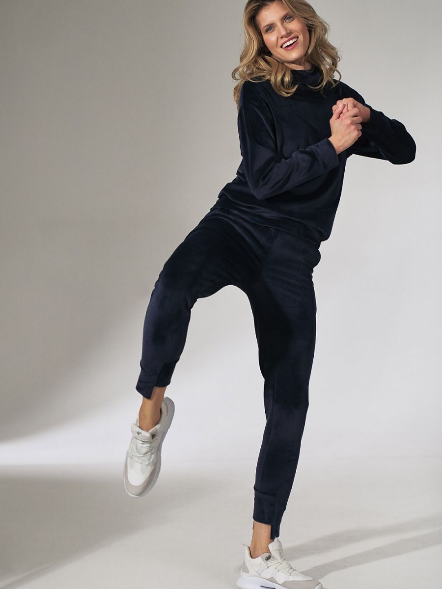  Tracksuit trousers model 151805 Figl 