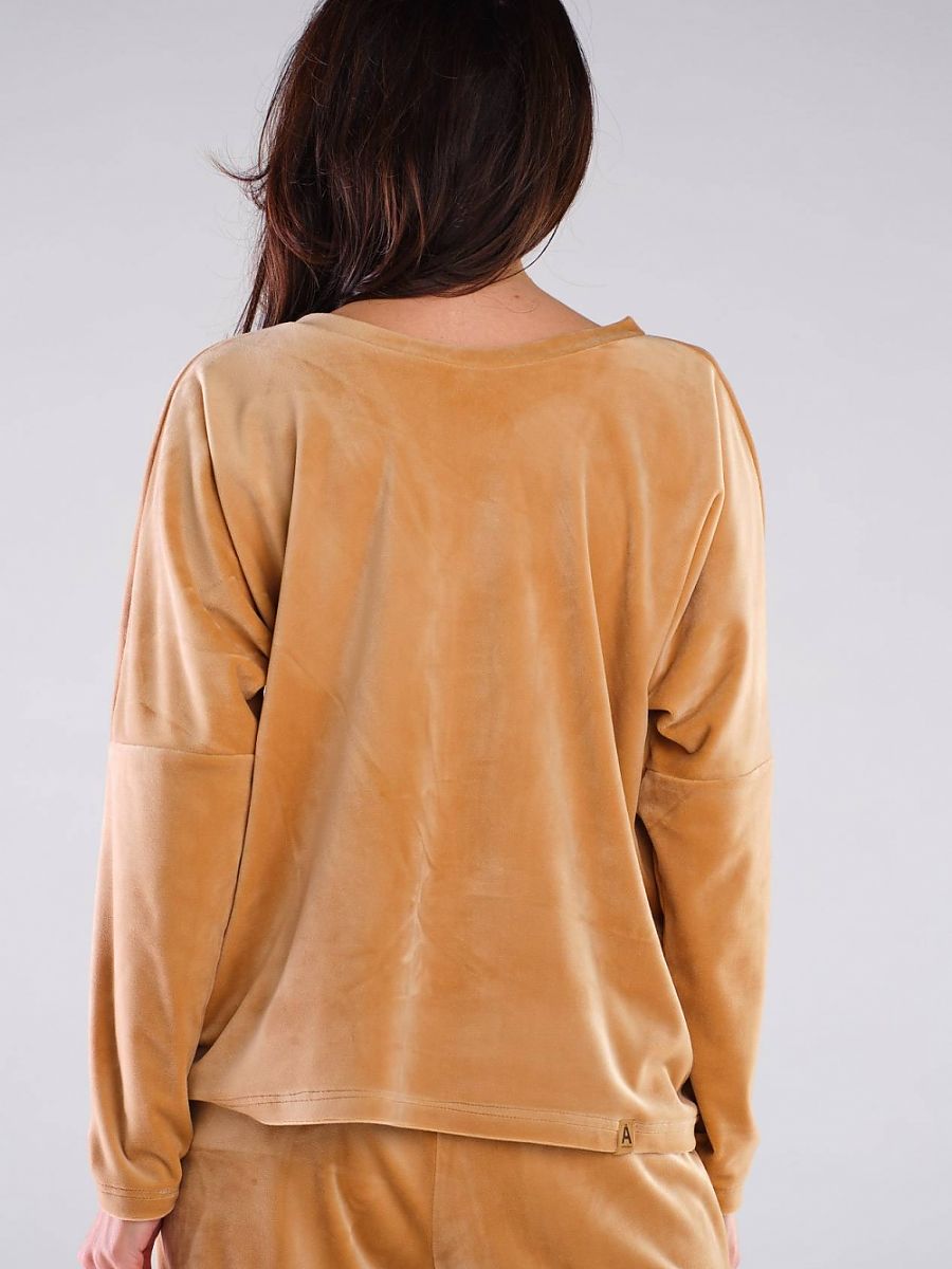  Sweatshirt model 155457 awama 