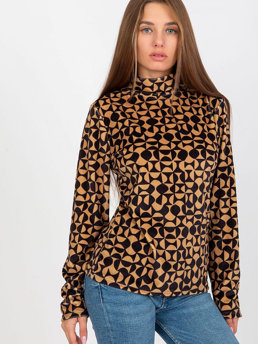  Blouse model 173722 Rue Paris 