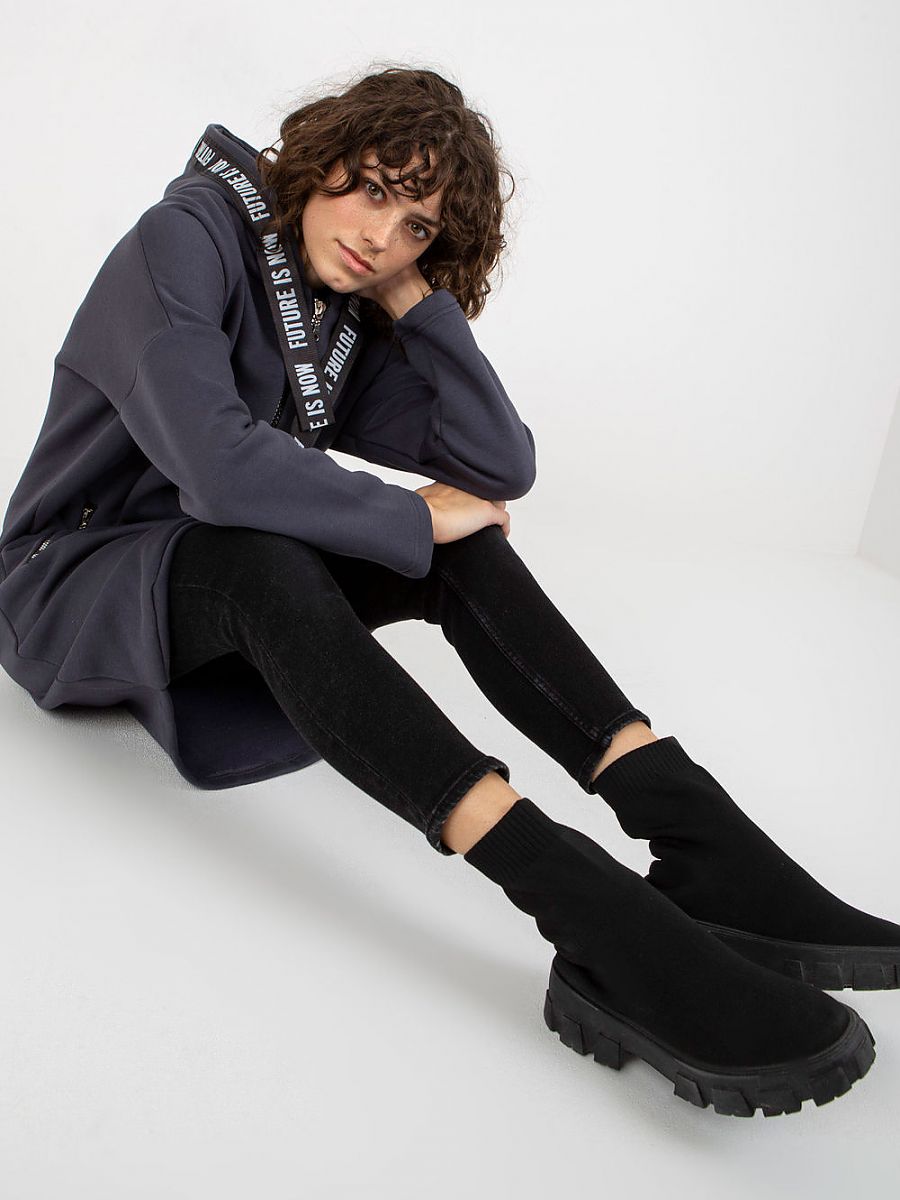 Sweatshirt model 174830 Relevance 