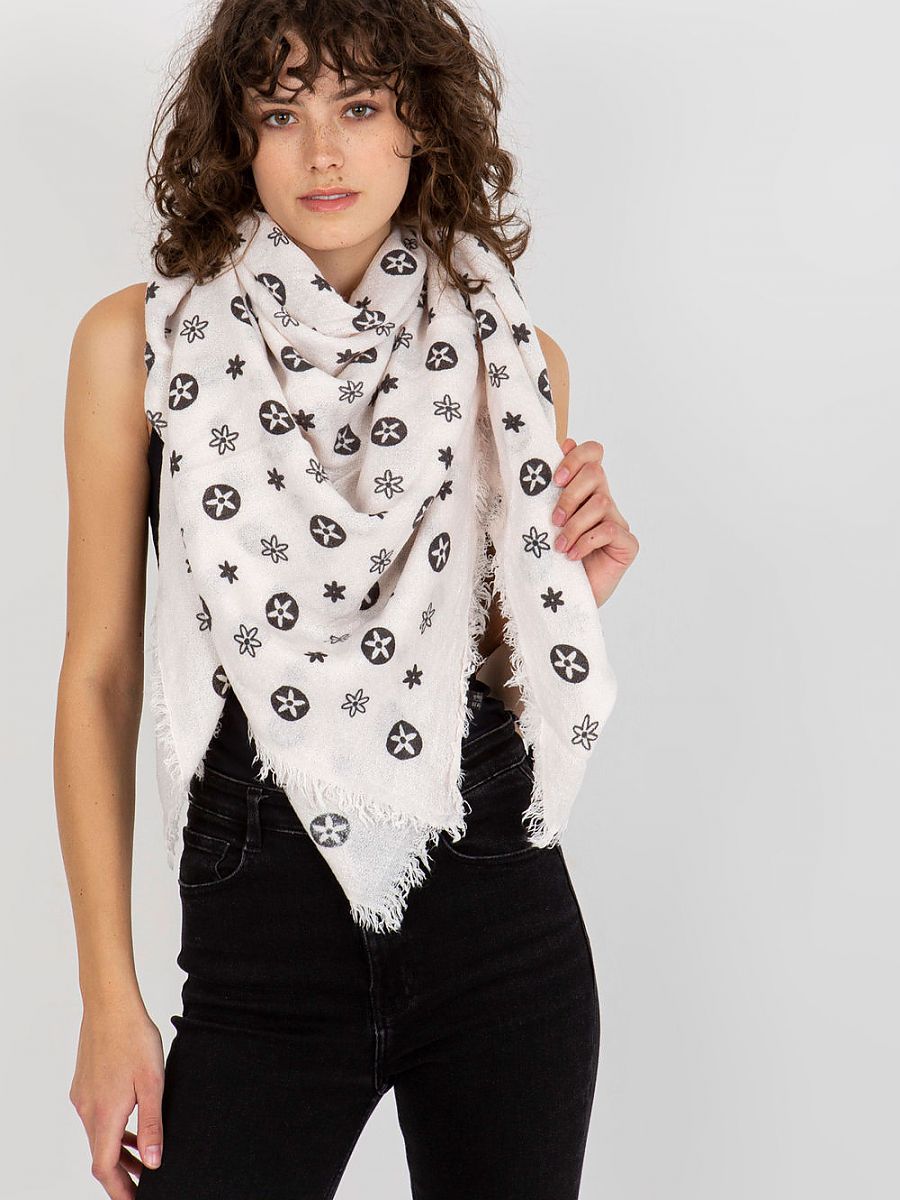  Neckerchief model 174868 AT 