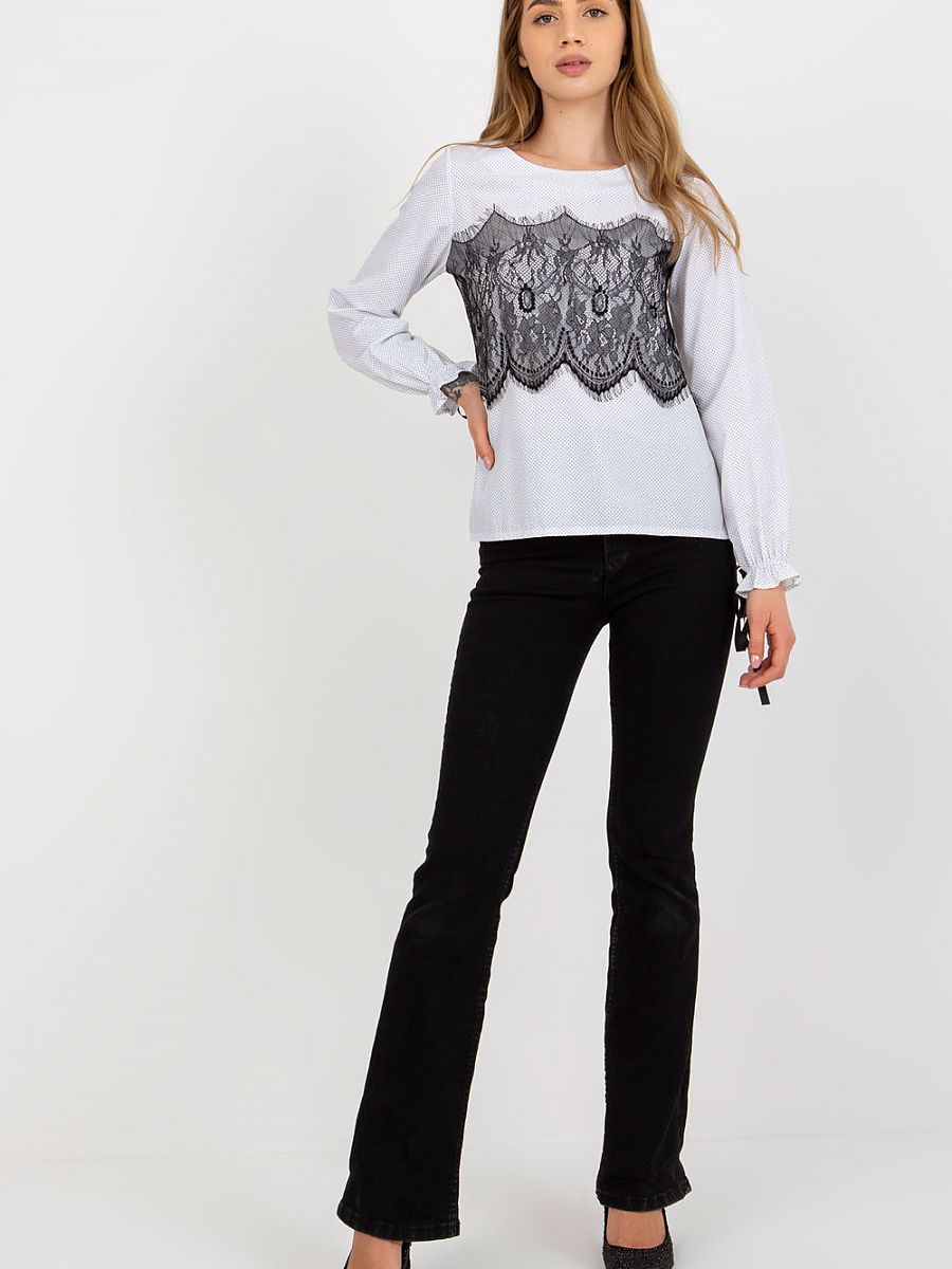 Blouse model 174947 Lakerta 