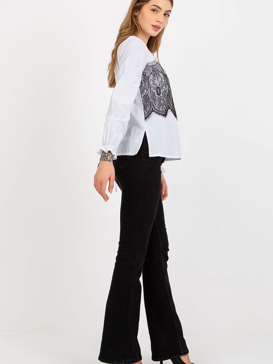  Blouse model 174947 Lakerta 