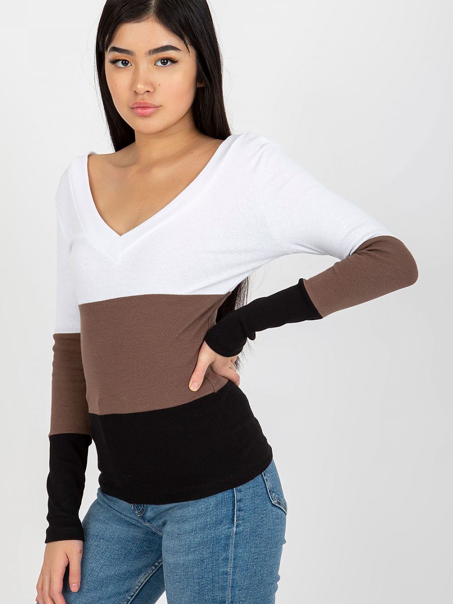  Blouse model 175088 Rue Paris 