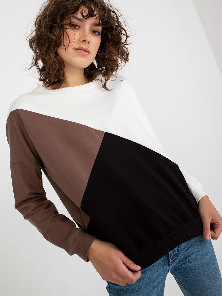  Sweatshirt model 175191 Relevance 