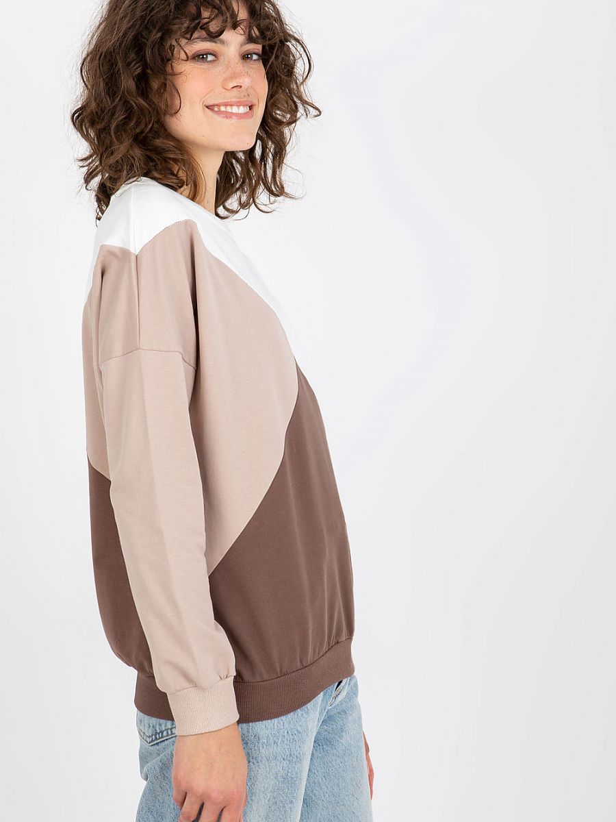  Sweatshirt model 175192 Relevance 