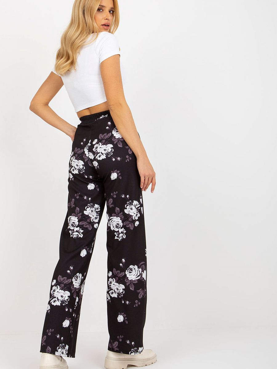  Women trousers model 175770 Lakerta 