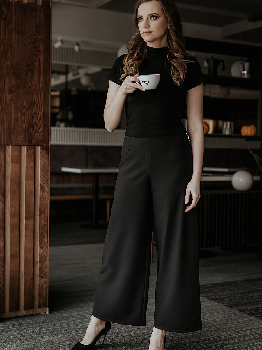 Women trousers model 176701 Tessita 
