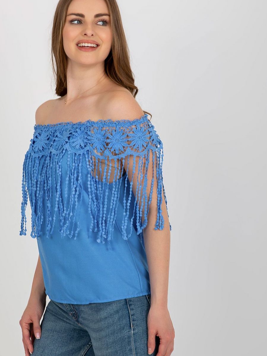  Blouse model 181491 AT 