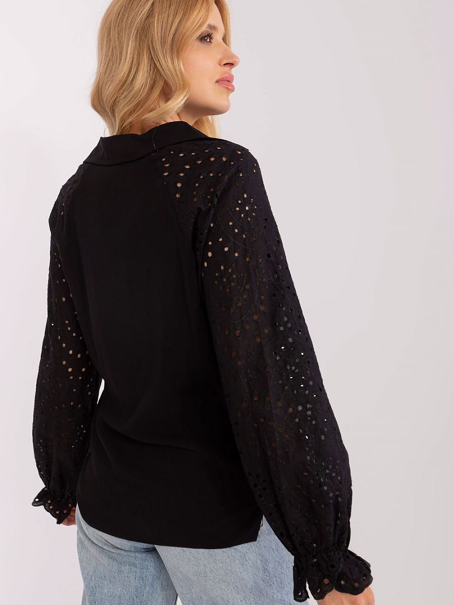  Blouse model 182077 Lakerta 