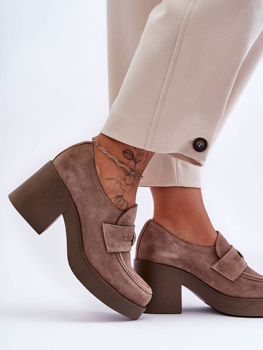  Heeled low shoes model 183948 Step in style 