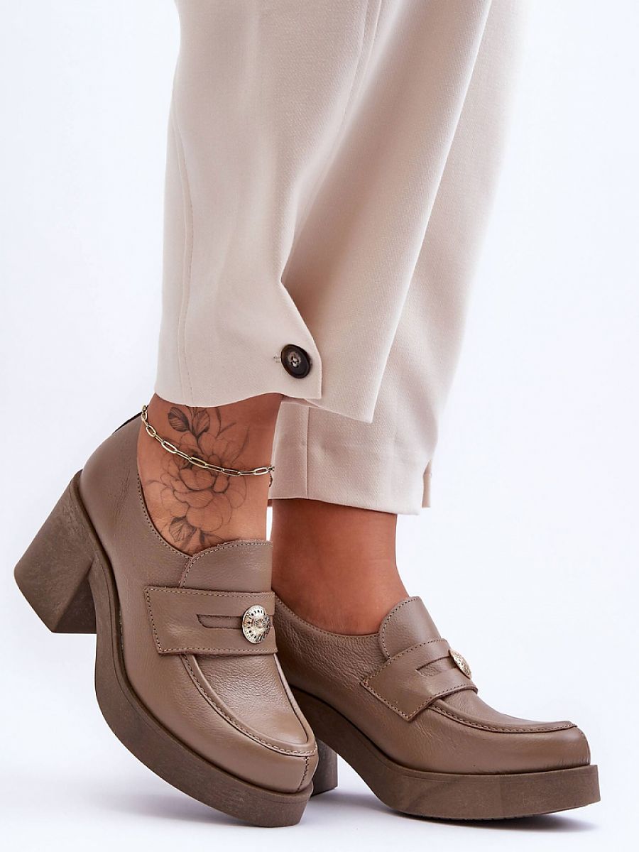  Heeled low shoes model 183950 Step in style 