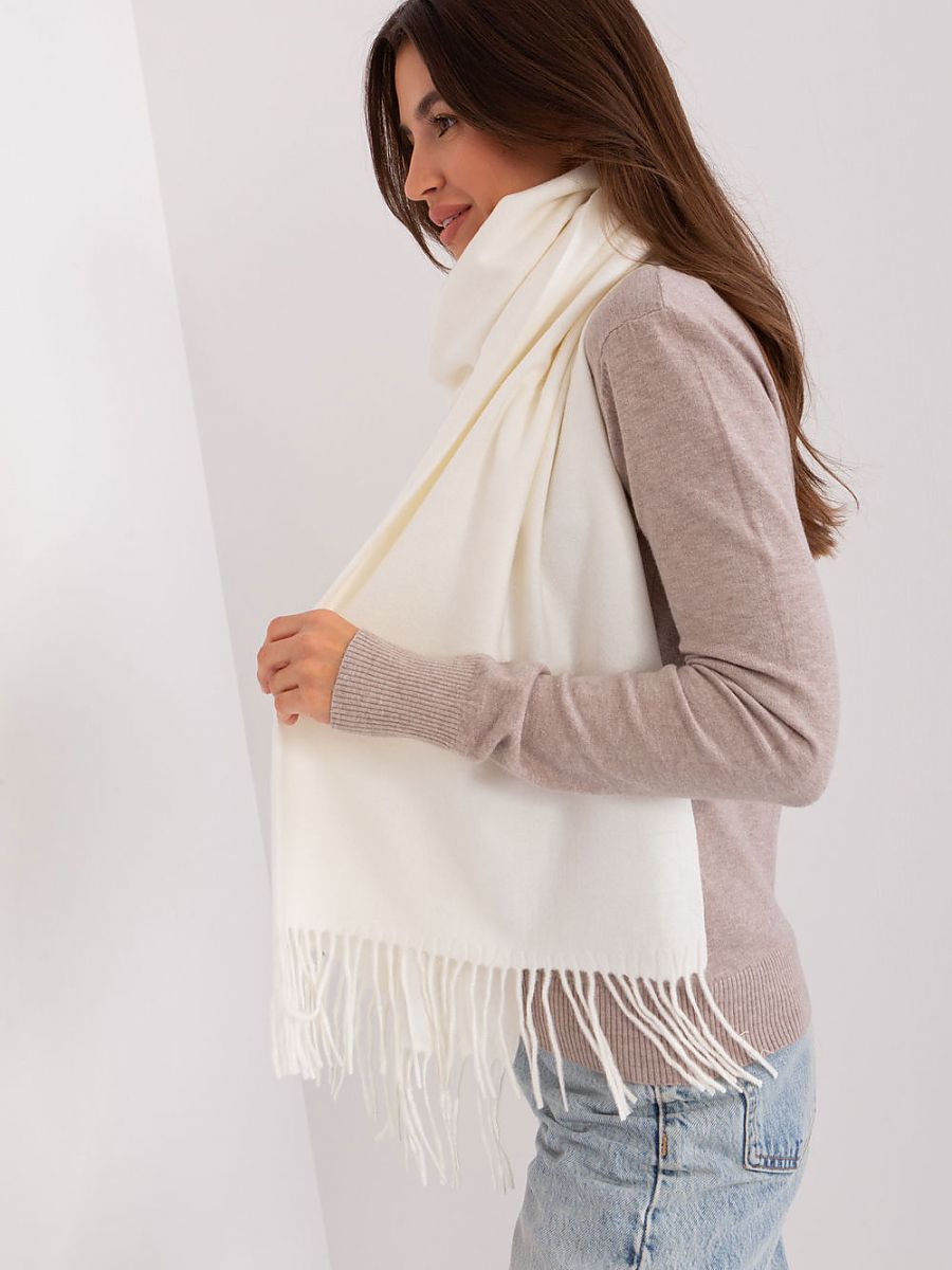  Shawl model 185893 AT 