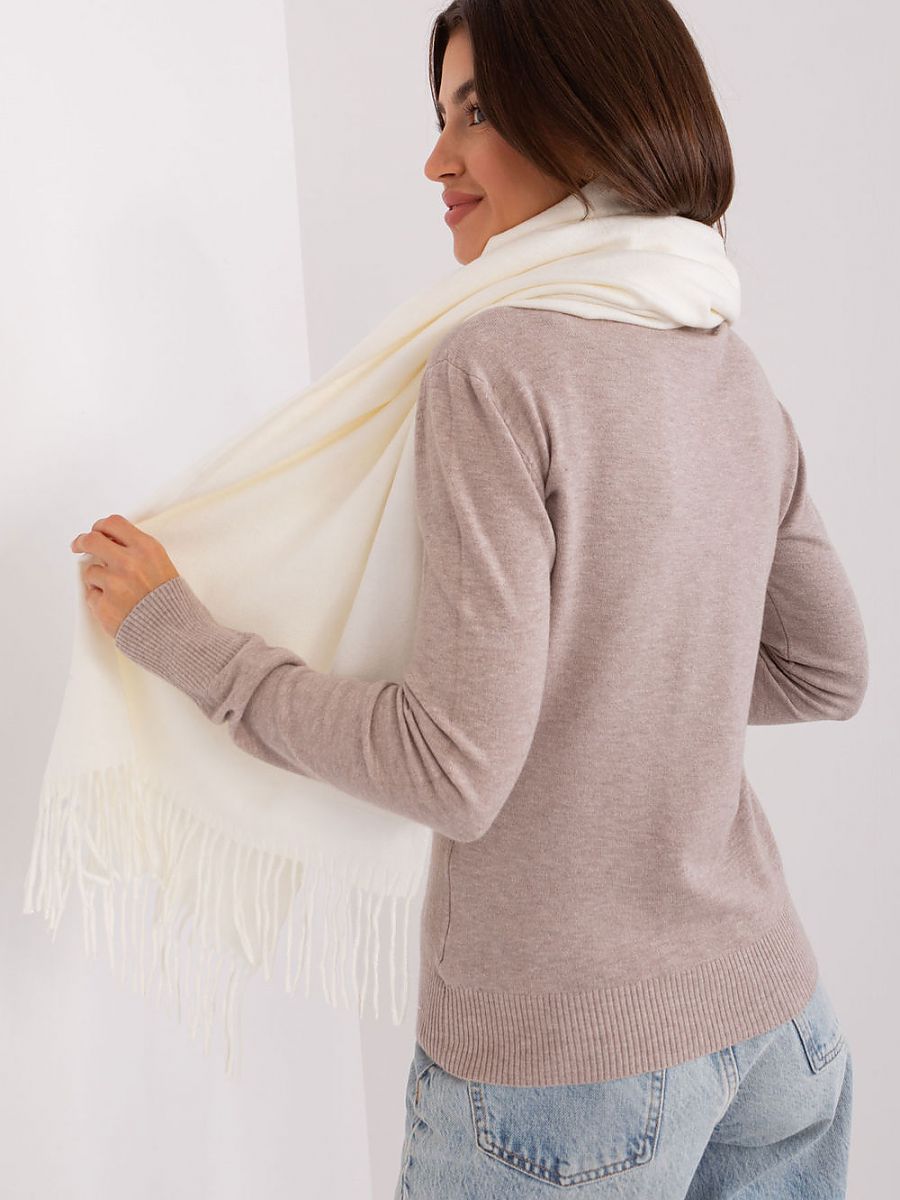  Shawl model 185893 AT 