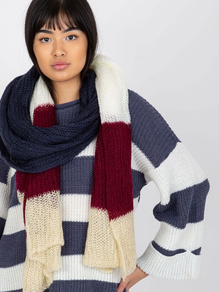  Shawl model 185900 AT 