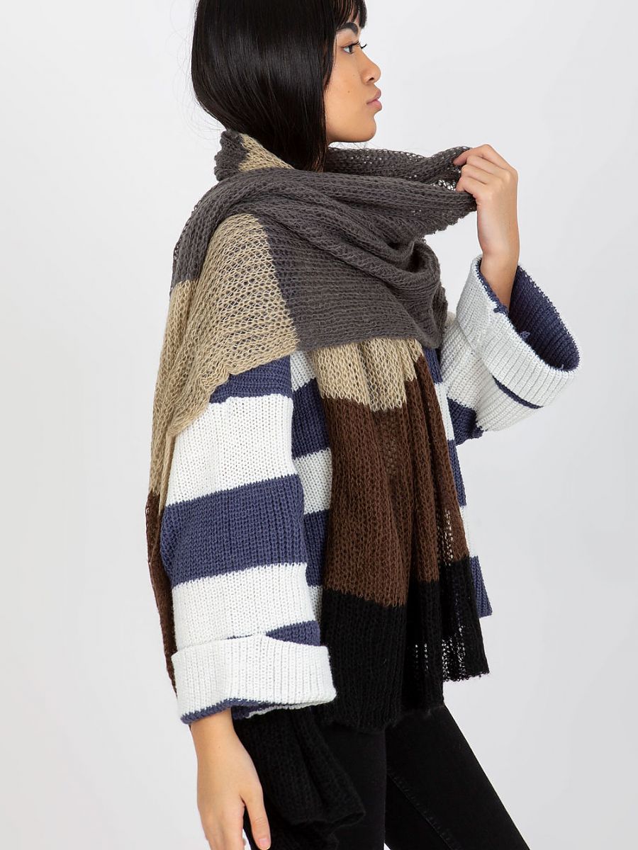  Shawl model 185901 AT 