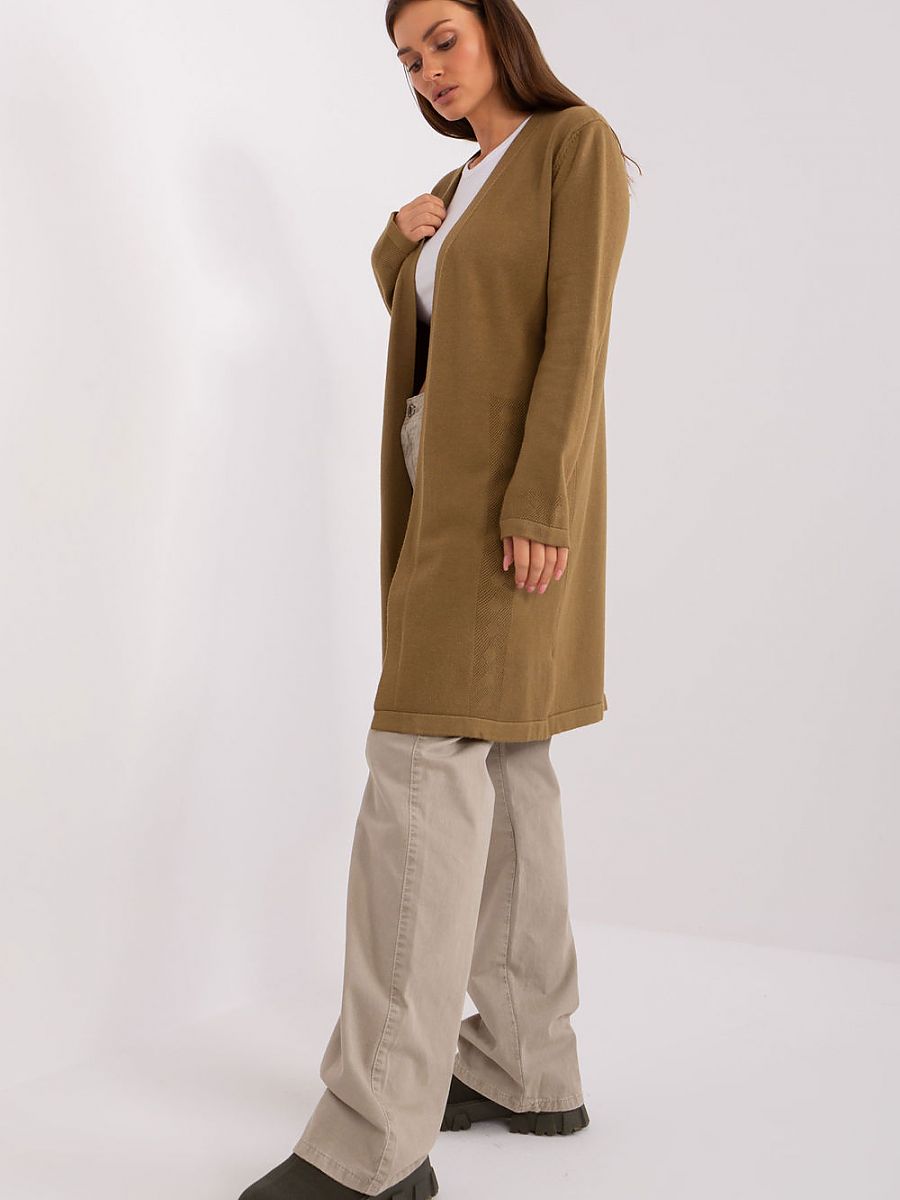 Cardigan model 186591 AT 