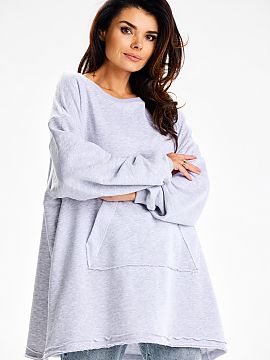 Sweatshirt Infinite You  Our oversize sweatshirt is a combination of comfort and style. The loose cut means you can wear it like a tunic, and the practical pocket on