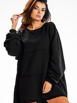 Sweatshirt Infinite You  Our oversize sweatshirt is a combination of comfort and style. The loose cut means you can wear it like a tunic, and the practical pocket on