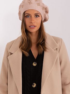 Beret AT  Knitted beret with interesting rhinestone application.