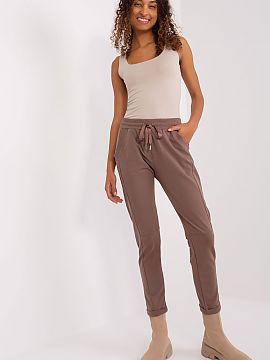 Tracksuit trousers Relevance  These sweatpants are a harmony of comfort and casual style, perfect for every day. These pants fit perfectly into a casual style that makes 