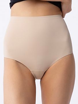 Panties Julimex  Amber Maxi High is the next level of elegance and comfort in the Control collection. With a top height increased by 4 cm compared to the Amb