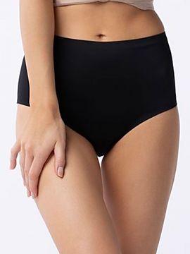 Panties Julimex  Discover the unparalleled combination of elegance and functionality in women\'s panties from the Control collection. The Amber Maxi model is