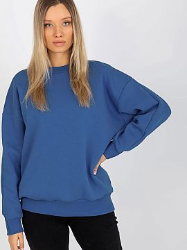 Sweatshirt Relevance  Women\'s sweatshirt with a looser cut made of warm cotton. The sweatshirt has a round neckline and long sleeves. Bottom and sleeves finished