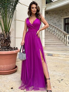 Long dress Bicotone  Beautiful long dress, extremely graceful, sewn from airy fabric. Top with a delicate neckline, double-layered bottom with a cutout on the le