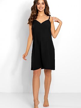 Nightshirt Momenti Per Me  Nightgown with tied straps, pointed neckline. Slit on one side.