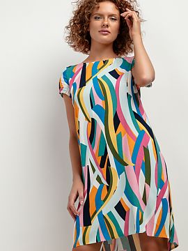 Daydress Tessita  This patterned viscose dress is an ideal choice for women who appreciate style and elegance. Its classic cut makes it suitable for many diff