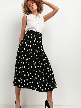 Skirt Tessita  The T407 patterned viscose skirt is the perfect choice for summer. Made of lightweight fabric, it provides unparalleled comfort and breathab