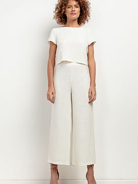 Women trousers Tessita  Looking for the perfect pants for summer styling? Here\'s a great option, elegant pants with linen T406. The 7/8 length makes them an excell