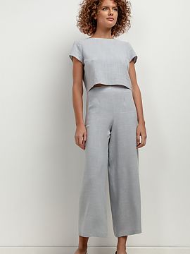 Women trousers Tessita  Looking for the perfect pants for summer styling? Here\'s a great option, elegant pants with linen T406. The 7/8 length makes them an excell