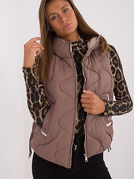 Gilet MBM  Women\'s quilted down vest with a smooth texture, made of polyester. Ideal for everyday, casual styling, provides comfort and warmth on cool