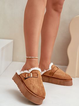 Slippers Step in style  Stylish women\'s slippers on a thick sole are the perfect choice for colder days. Insulated with soft fur, they provide exceptional comfort 