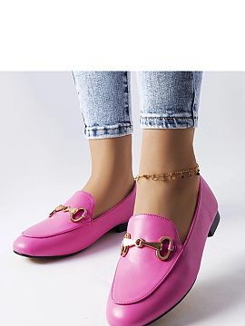 Mocassin Solea  Pink moccasins with a buckle by Philip are the perfect summer footwear. Made of high-quality synthetic leather, they provide comfort and wea