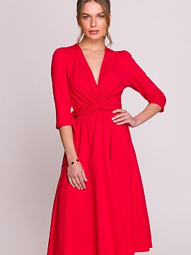 Daydress Stylove  Elegant and comfortable dress made of modal fabric, which perfectly combines comfort with feminine style. The model with a fitted top and a 