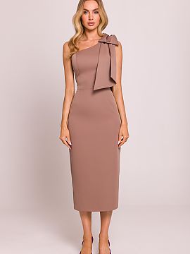 Cocktail dress Moe  Elegant midi dress in a pencil silhouette, emphasizing the female figure. The model impresses with an asymmetric cut with a motif on one sho