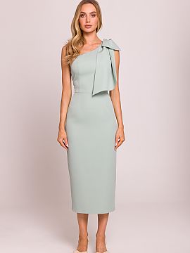 Cocktail dress Moe  Elegant midi dress in a pencil silhouette, emphasizing the female figure. The model delights with an asymmetrical cut with a motif on one sh