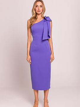 Cocktail dress Moe  Elegant midi dress in a pencil silhouette, accentuating the feminine figure. The model delights with an asymmetrical cut with a motif on one