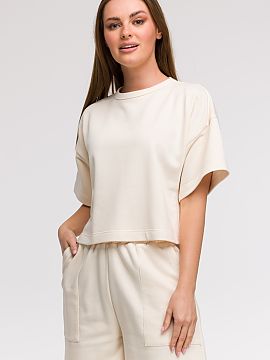 Sweatshirt BeWear  Loose women\'s cropped blouse is a perfect choice for summer, everyday stylizations. Its simple, boxy cut and waist-length make it a great m