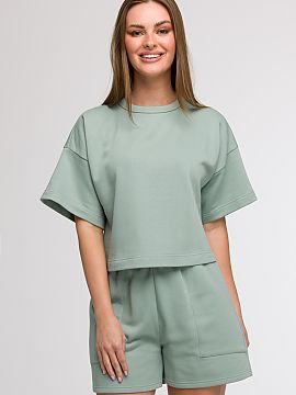 Sweatshirt BeWear  Casual women\'s cropped blouse is a perfect choice for summer, everyday stylizations. Its simple, boxy cut and waist-length make it a great 