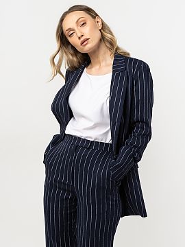 Jacket awama  Linen blazer with delicate stripes This blazer is a combination of classic and casual style. Made of lightweight linen, it provides comfort 