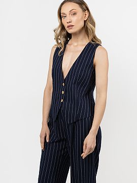Gilet awama  Linen vest in delicate stripes This vest is the perfect combination of style and comfort. Made from breathable linen, it ensures comfort on 
