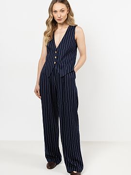 Women trousers awama  Linen trousers with wide legs in delicate stripes These trousers are the perfect combination of elegance and everyday comfort. Made of linen