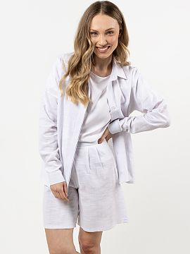 Long sleeve shirt awama  Timeless classic, this shirt is a blend of elegance and comfort. The loose fit ensures freedom of movement, while the breathable cotton guar