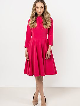Daydress awama  Elegance and freedom, this dress is the perfect choice for special occasions. The flared silhouette beautifully accentuates the figure and e