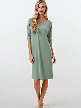 Nightshirt Momenti Per Me  Classic basic nightshirt, designed with maximum comfort and subtle femininity in mind. Made of delicate, skin-friendly viscose, it stands ou