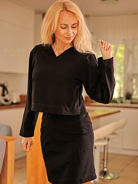 Set Mirale  Set consisting of a dress and a hoodie made of cotton jersey with added elastane. Fitted dress above the knee emphasizes the feminine silhou